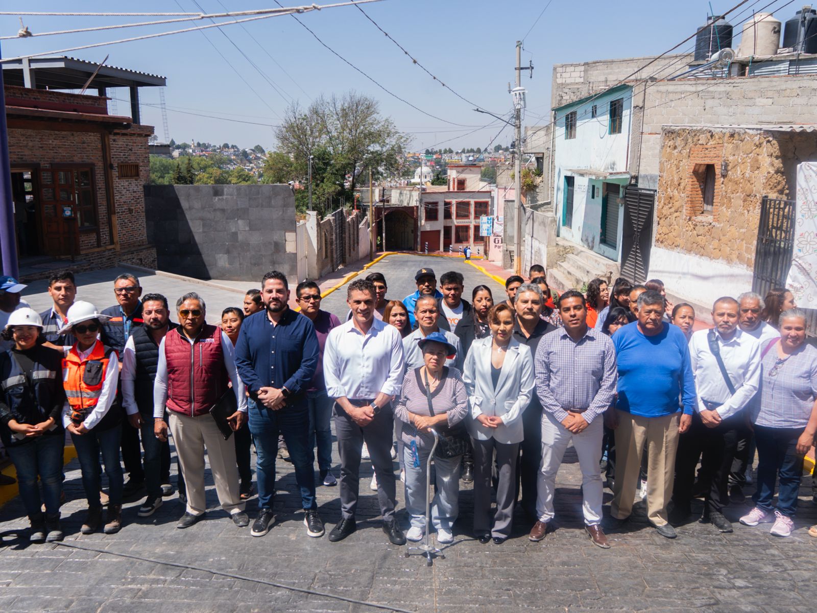 Entrega presidente Alfonso Sánchez primera etapa de rehabilitación de calles Mitla, Independencia y Zitlalpopocatl en Ocotlán